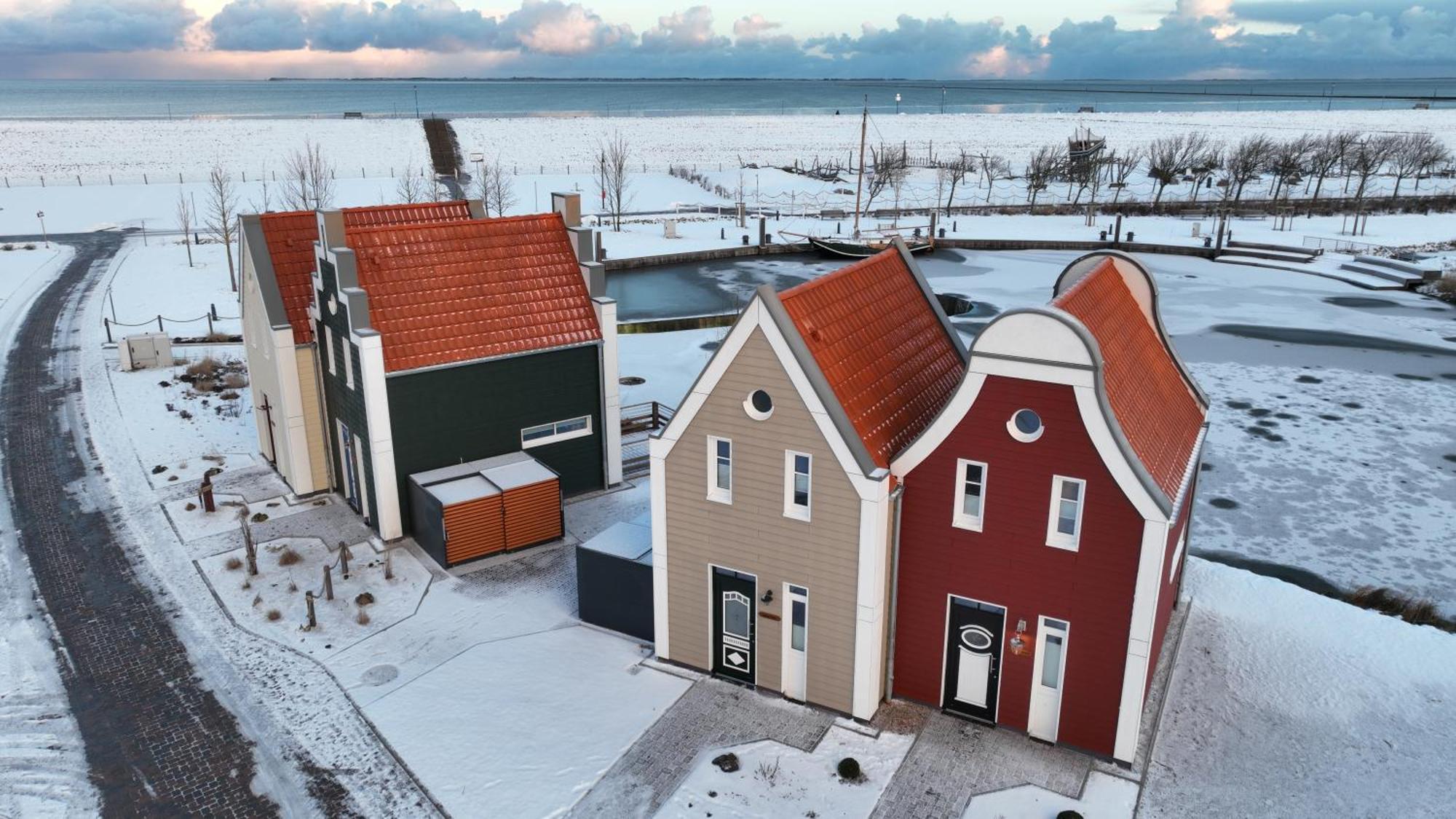 Fischerhaeuschen Am Kurpark Neuharlingersiel Esterno foto